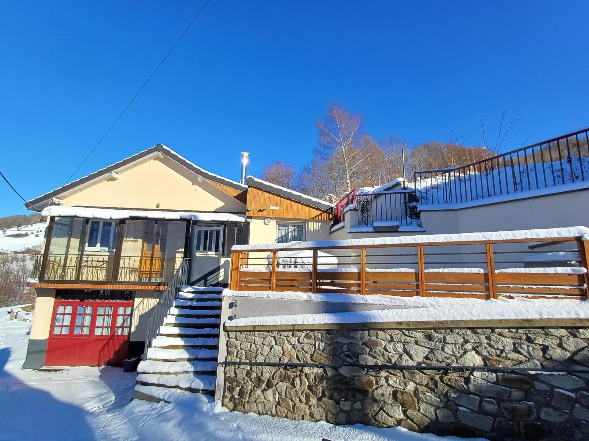 Les Planchettes Villa Orcival Eksteriør bilde
